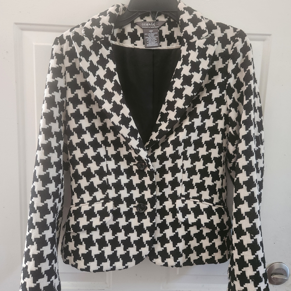 Black and White Houndstooth Blazer